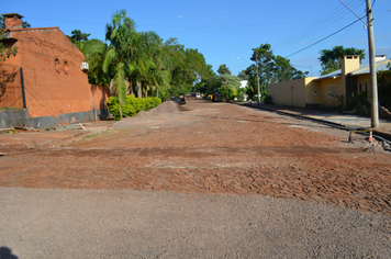 Foto - Asfalto - Ruas Tapuias e Gaurama