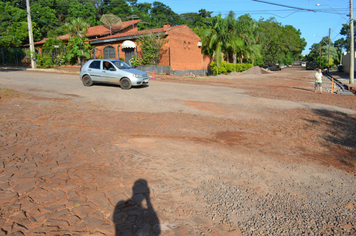 Foto - Asfalto - Ruas Tapuias e Gaurama