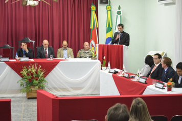 Foto - Câmara realiza Sessão Solene em Homenagem ao aniversário de 62 anos do município de Tenente Portela