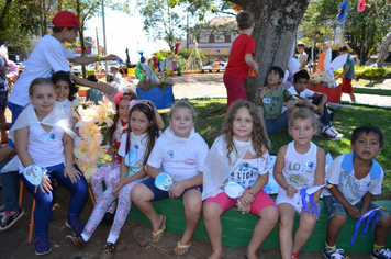 Foto - Caminhada do Dia Mundial da Água - Alunos da Escola Ayrton Senna