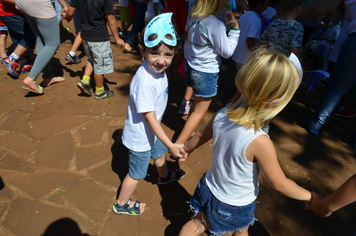 Foto - Caminhada do Dia Mundial da Água - Alunos da Escola Ayrton Senna