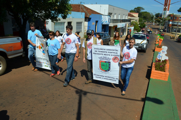 Foto - Caminhada do Dia Mundial da Água - Alunos da Escola Ayrton Senna