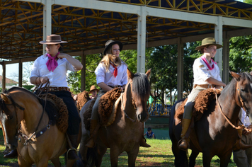 Foto - Cavalgada Feminina em Defesa do Salto Yucumã ligada ao Dia Internacional da Mulher