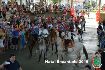 Foto - Chegada do Papai Noel - Natal Encantado 2019