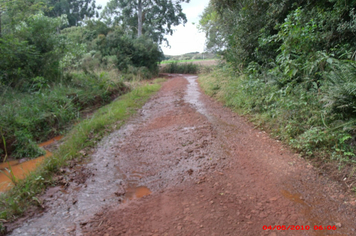 Foto - Danos em estradas, pontes e bueiros