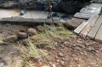 Foto - Danos em estradas, pontes e bueiros