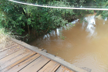 Foto - Danos em estradas, pontes e bueiros