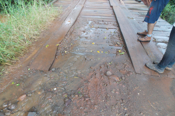 Foto - Danos em estradas, pontes e bueiros