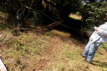 Foto - Danos em estradas, pontes e bueiros