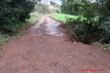 Foto - Danos em estradas, pontes e bueiros