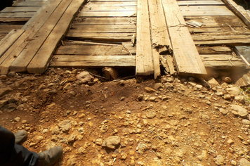 Foto - Danos em estradas, pontes e bueiros