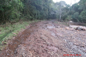 Foto - Danos em estradas, pontes e bueiros