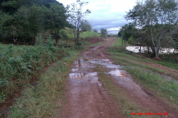 Foto - Danos em estradas, pontes e bueiros