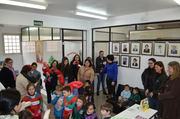 Foto - Dia do Amigo - Homenagens EMEI Doce Infância