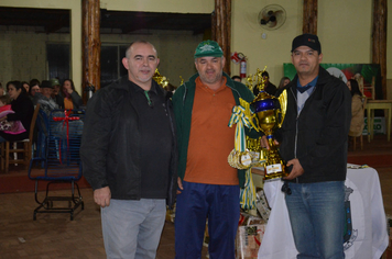 Foto - Entrega da Premiação da 1ª Olimpíada Municipal de Esportes