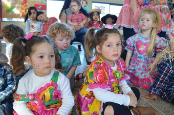 Foto - Festa de São João da Rede Municipal de Ensino