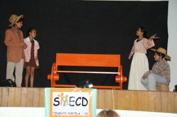 Foto - Festival de Teatro das Escolas Municipais e APAE