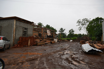 Foto - Fotos  Estragos Empresa em Tenente Portela