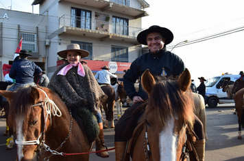 Foto - Inicia Cavalgada Ten. Mário Portela Fagundes