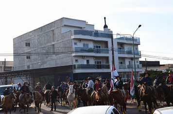 Foto - Inicia Cavalgada Ten. Mário Portela Fagundes