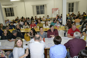 Foto - Jantar da Escola Municipal Ayrton Senna