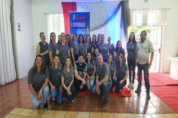 Foto - Palestra Jorge Trevisol - Conhecer  a Si mesmo para Compreeder  os outros