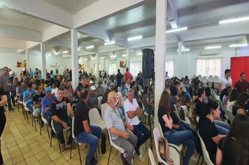 Foto - Palestra Jorge Trevisol - Conhecer  a Si mesmo para Compreeder  os outros