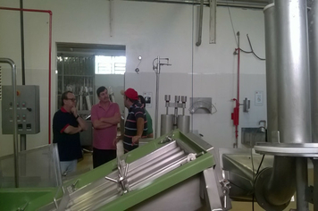 Foto - Visitas do Prefeito Elido e Secretários Paulo e Nilson nas indústrias