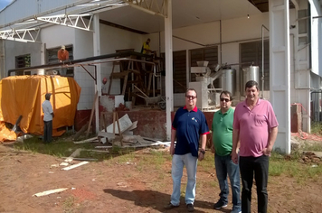 Foto - Visitas do Prefeito Elido e Secretários Paulo e Nilson nas indústrias