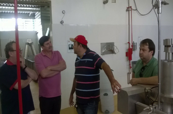 Foto - Visitas do Prefeito Elido e Secretários Paulo e Nilson nas indústrias