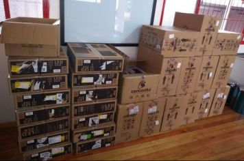 Prefeitura entrega novo lote de computadores para Rede Municipal de Ensino.