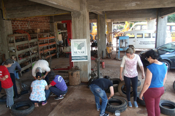 Artesanato com pneus foi tema de curso da Secretaria de Serviços Urbanos