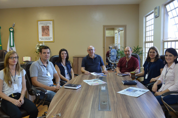 Executivo municipal se reúne com Equipe da Unidade Indígena da Emater 