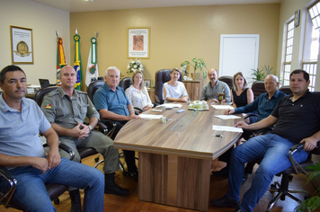 Prefeitos assinam termo para Repasse de recurso na aquisição  de uma  Viatura  para Grupo de Apoiadores da Brigada Militar