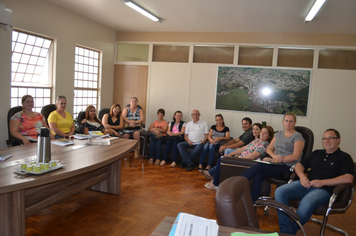 Ano letivo inicia com palestra motivacional para professores