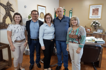 Prefeitura de Tenente Portela  firma contrato com Sicredi Celeiro RS/SC