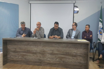 Prefeito de Tenente Portela participa de Reunião na AMZOP em Seberi