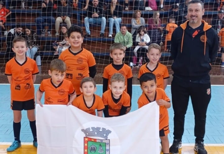 ESCOLINHA GBB FUTSAL PARTICIPA DE AMISTOSOS EM REDENTORA E DESTACA INTEGRAÇÃO ENTRE ATLETAS
