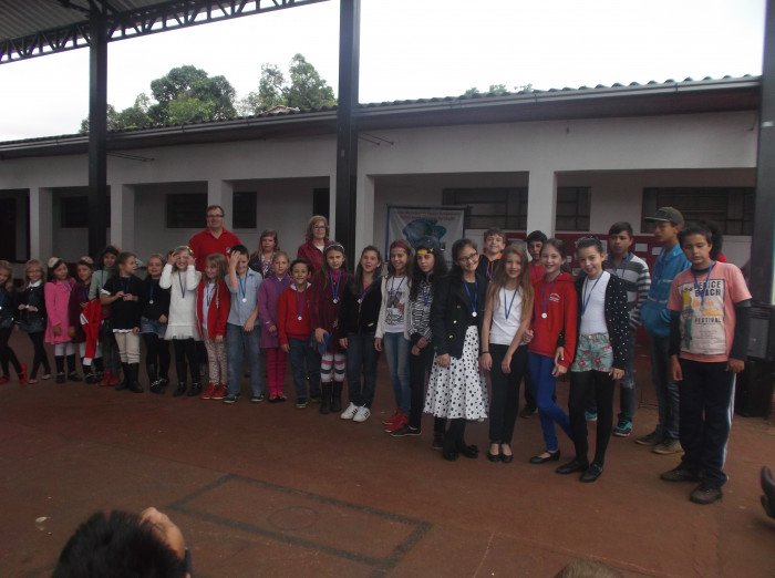 Escola Ayrton Senna realiza atividades Artísticas e Culturais