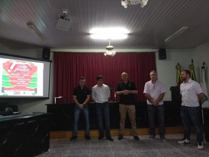 Administração Municipal de Tenente Portela e a ACI realizaram o lançamento do Natal Encantado 2019