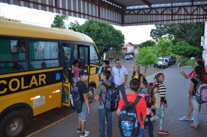 Diversão e integração na volta às aulas de Tenente Portela