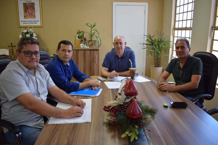 Prefeitura e Corsan Realizam Reunião