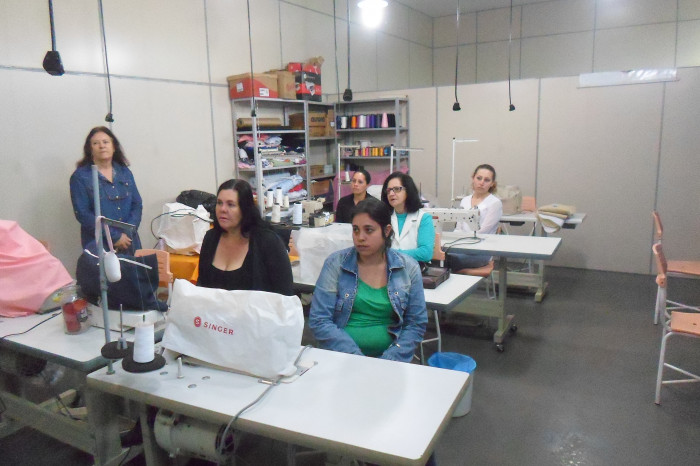 CRAS realiza encerramento de Oficina de Corte e Costura