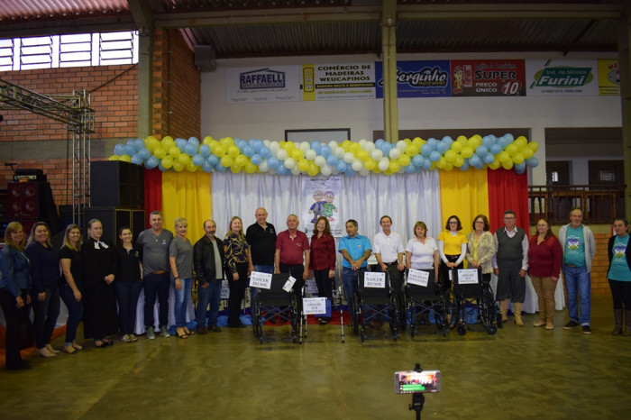 Tenente Portela promove baile comemorativo ao Dia Do Idoso