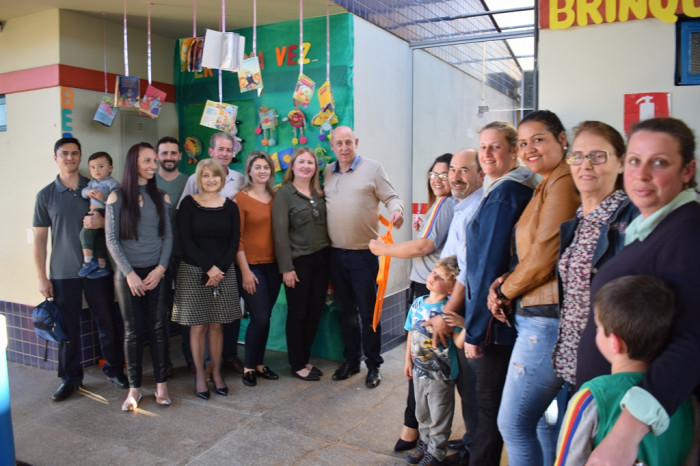 E.M.E.I DESCOBRINDO O SABER INAUGURA BRINQUEDOTECA 