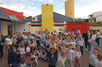 ESCOLAS MUNICIPAIS DE TENENTE PORTELA CELEBRAM SEMANA DAS CRIANÇAS COM ATIVIDADES CRIATIVAS E DIVERTIDAS