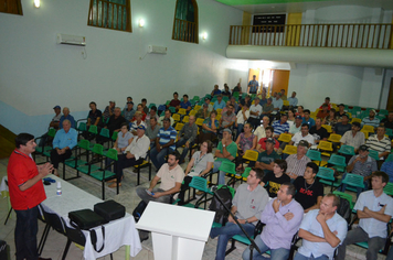 Piscicultura foi debatida em evento com agricultores no Centro Cultural