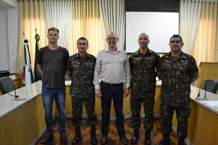 PREFEITO CLAIRTON CARBONI TOMA POSSE NA JUNTA  DE SERVIÇO MILITAR 