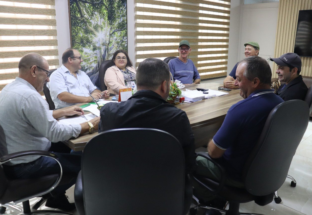 PREFEITURA DE TENENTE PORTELA FIRMA PARCERIA COM CÍRCULO DE MÁQUINAS PARA BENEFICIAR PEQUENOS AGRICULTORES