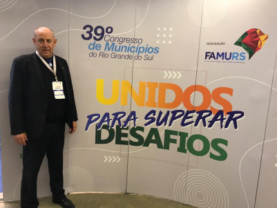 Prefeito de Tenente Portela participa do 39º Congresso de municípios da  Famurs